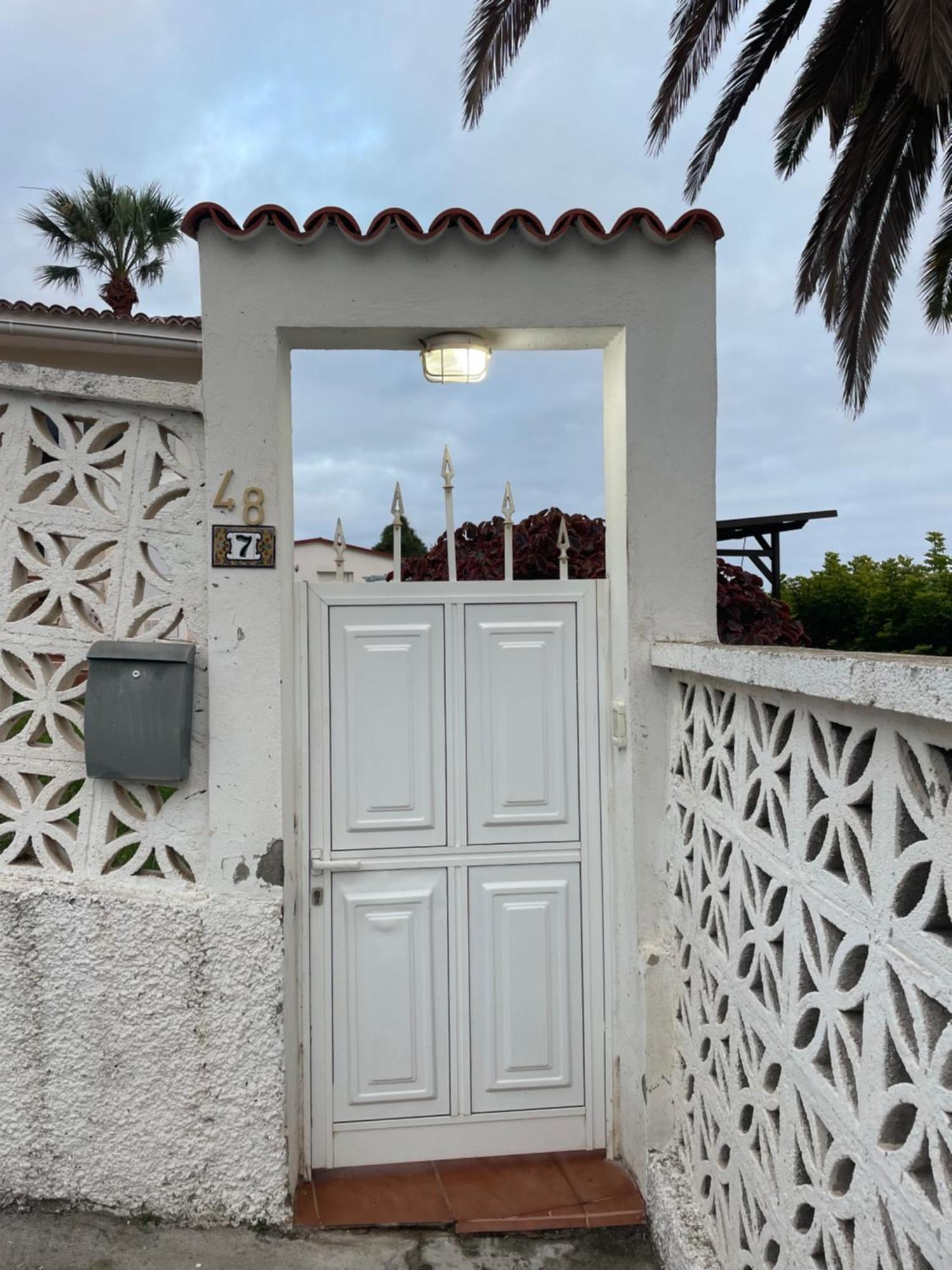 Alojamiento De Invitados Sauzal Luaran gambar
